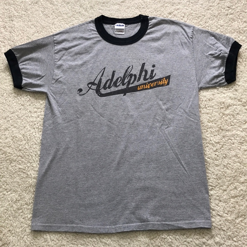 Adelphi university medium tee shirt
